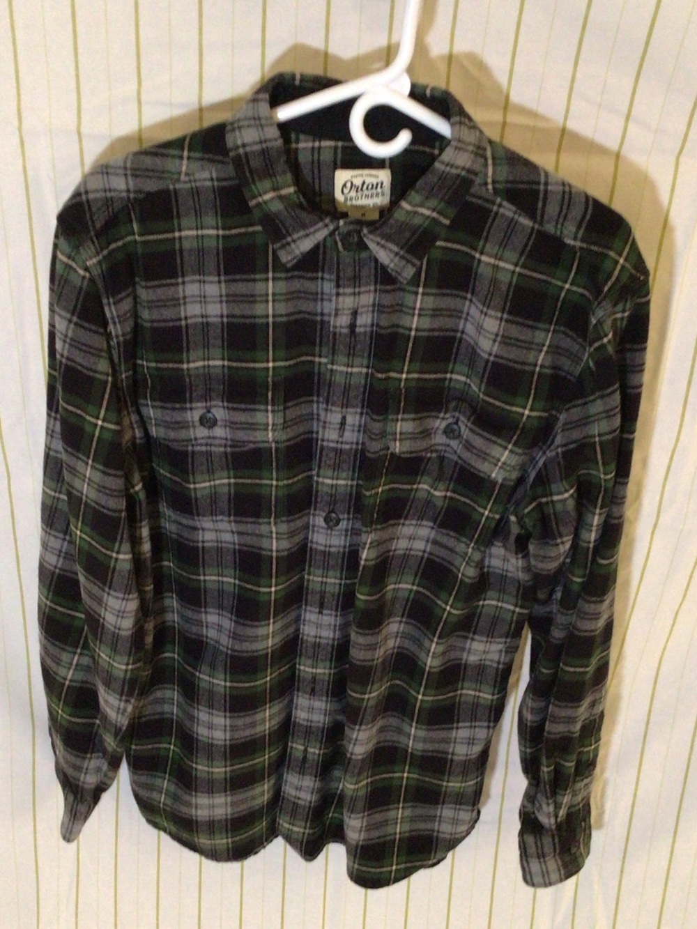 Orton Brothers Men's Black & Gray Plaid Button-Down Shirt with Green Trim